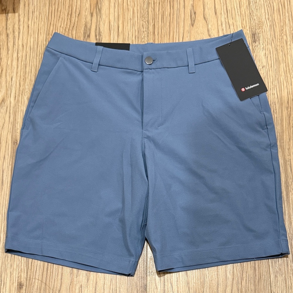 lululemon athletica Men’s Slate Blue Flat-Front Performance Shorts